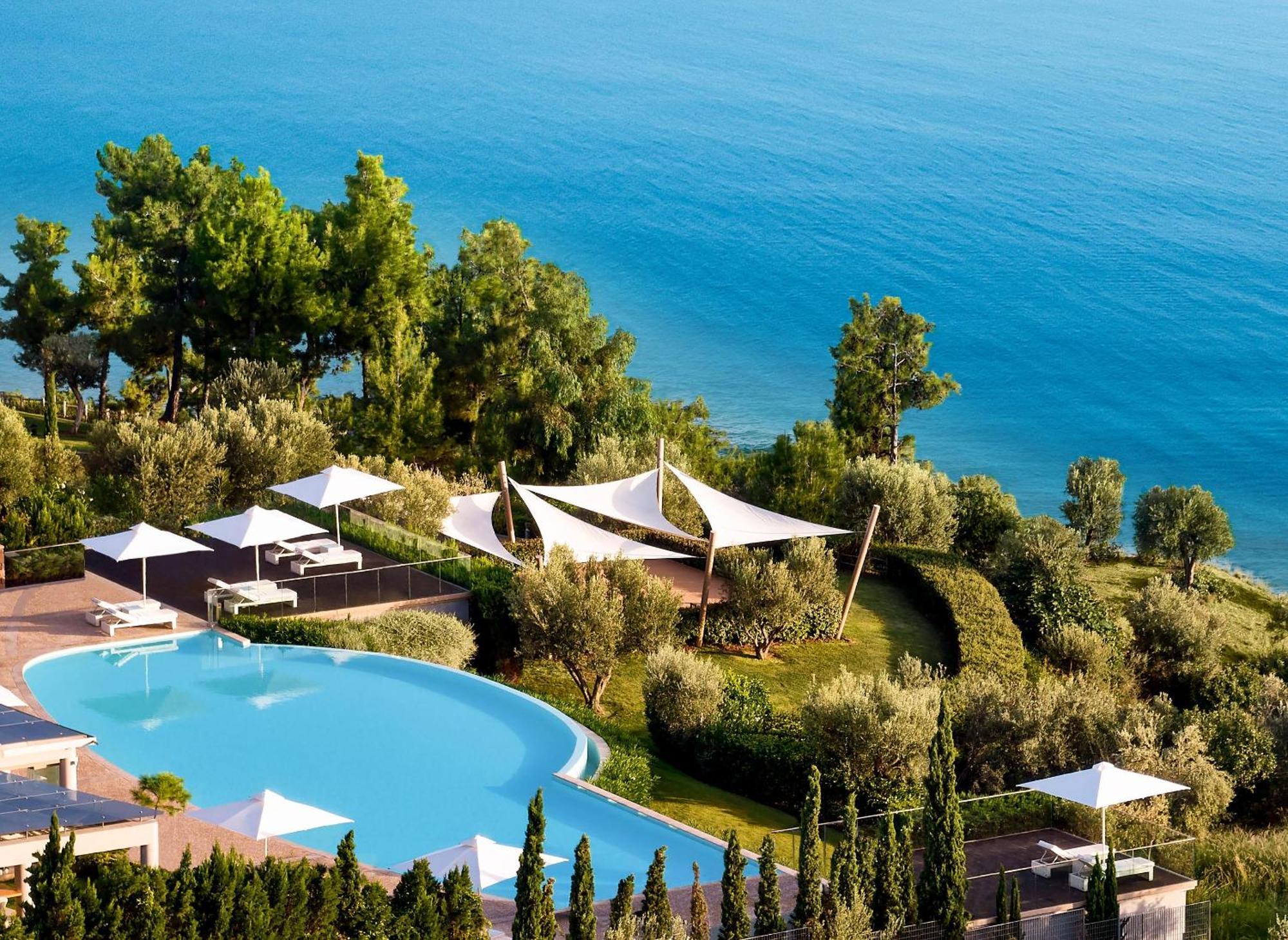 Hotel Ikos Oceania Nea Moudania Esterno foto